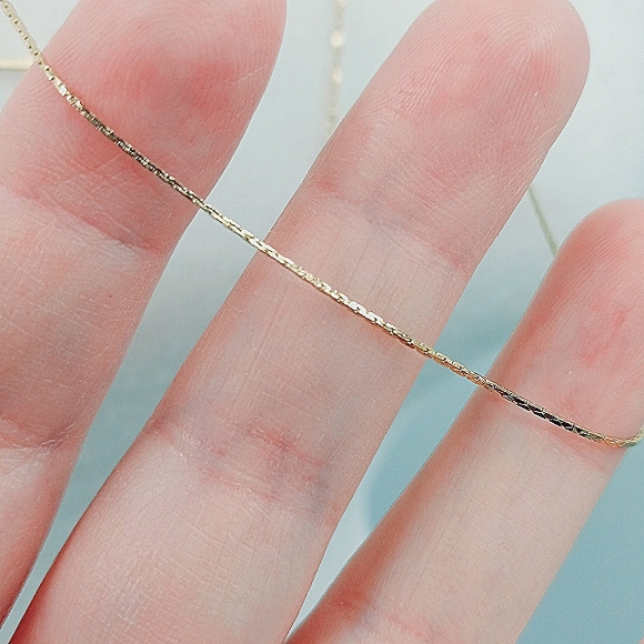 GOLD PLATED Three Strand Delicate Chain Necklace With Bar Pendant - Picture 7 of 9